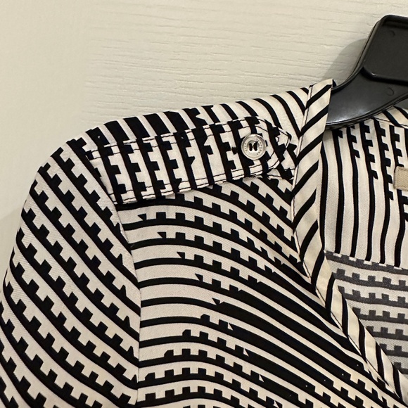 Burberry Brit Blouse, Size XS, Black and White - Picture 2 of 11